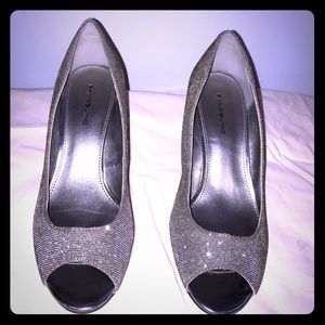 Bandolino Evening Wedges